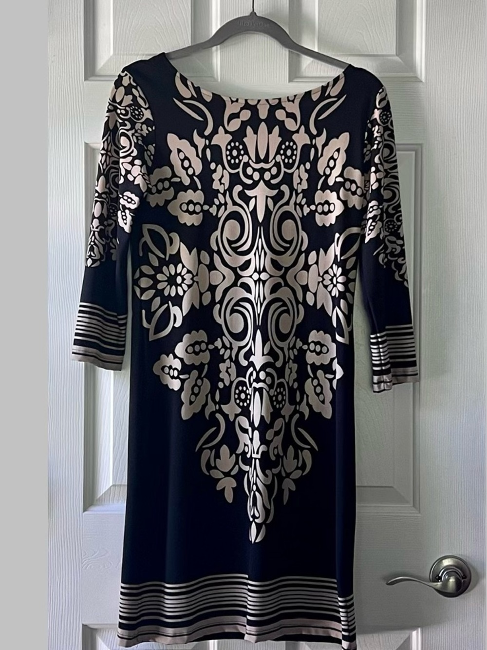 Haani Black and Cream Printed Long-Sleeve Sheath Dress